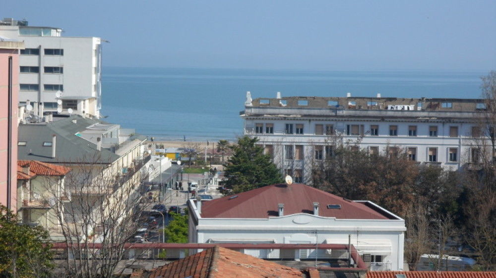 Hotel Zanarini In Centro A Riccione Exteriör bild
